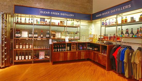 Hood River Distillers Tasting Room